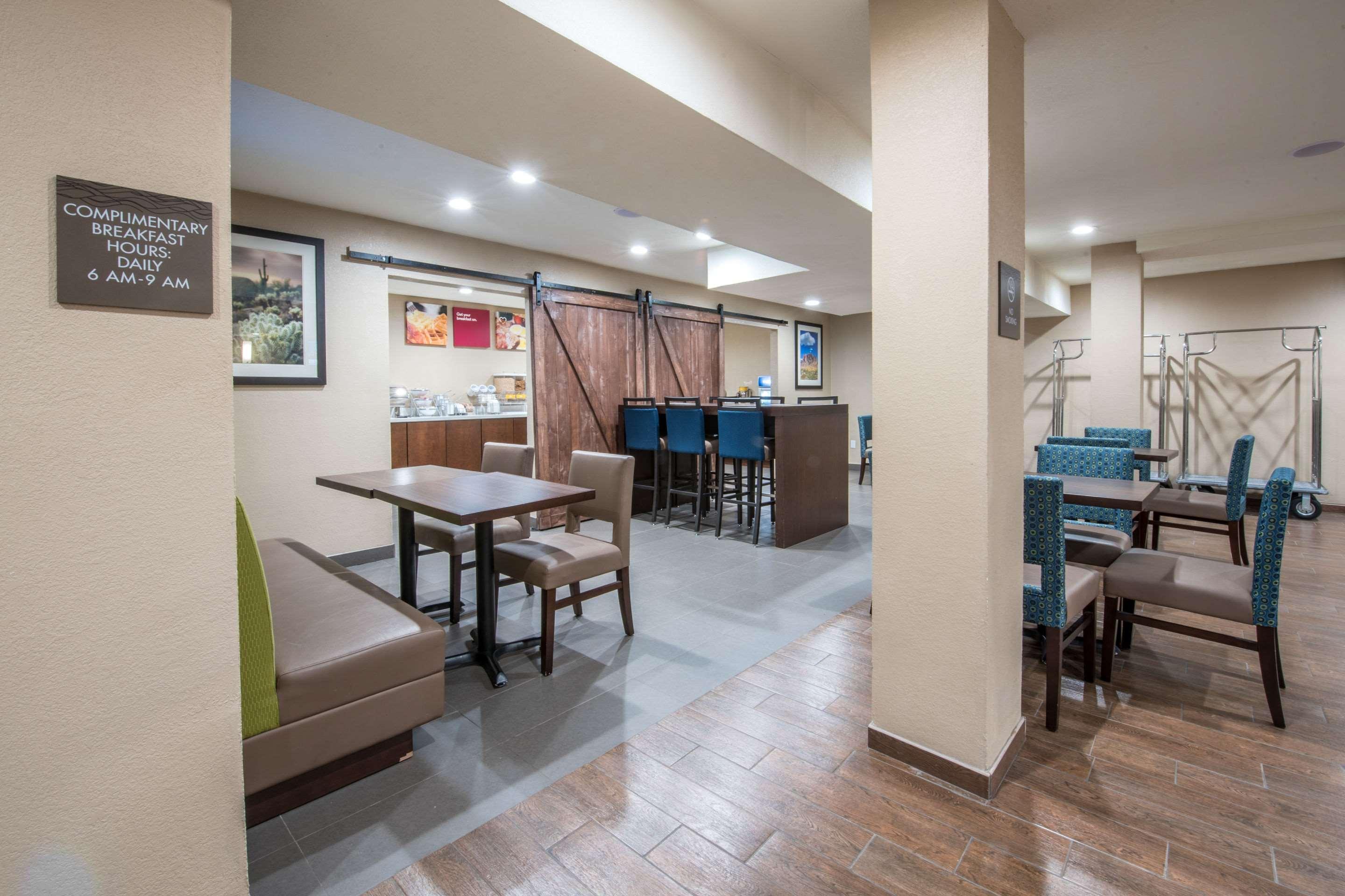 Comfort Inn & Suites Pinetop Show Low Lakeside Exterior foto